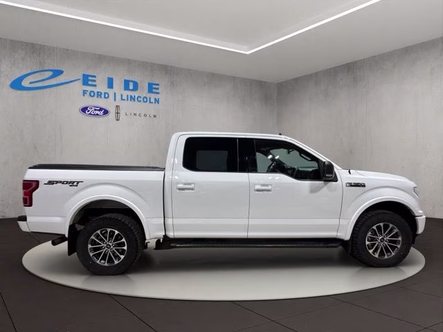 2019 Oxford White Ford F-150 XLT 4X4 Truck