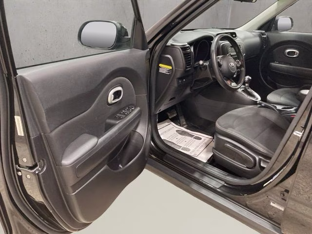 2014 Shadow Black Kia Soul Base FWD Hatchback