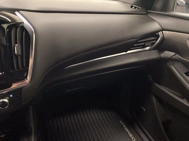 2023 Summit White Chevrolet Traverse Premier AWD SUV