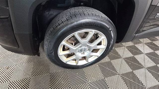 2020 Black Clearcoat Jeep Renegade Latitude 4X4 SUV