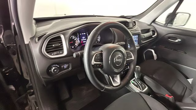 2020 Black Clearcoat Jeep Renegade Latitude 4X4 SUV