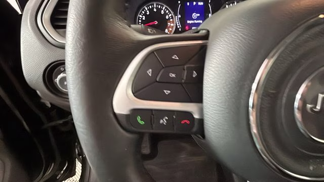 2020 Black Clearcoat Jeep Renegade Latitude 4X4 SUV