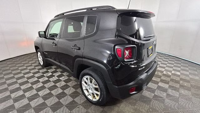 2020 Black Clearcoat Jeep Renegade Latitude 4X4 SUV