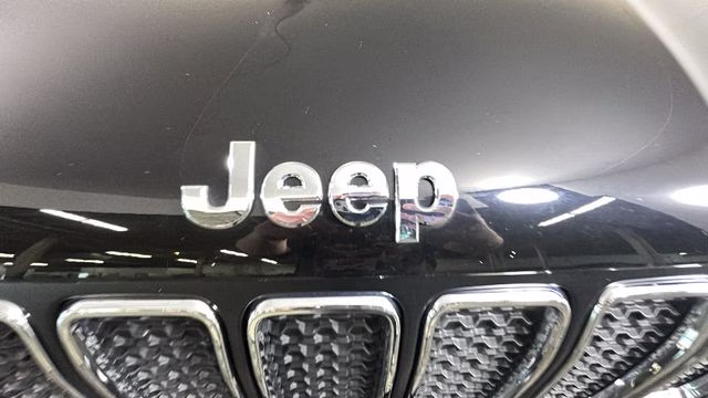 2020 Black Clearcoat Jeep Renegade Latitude 4X4 SUV
