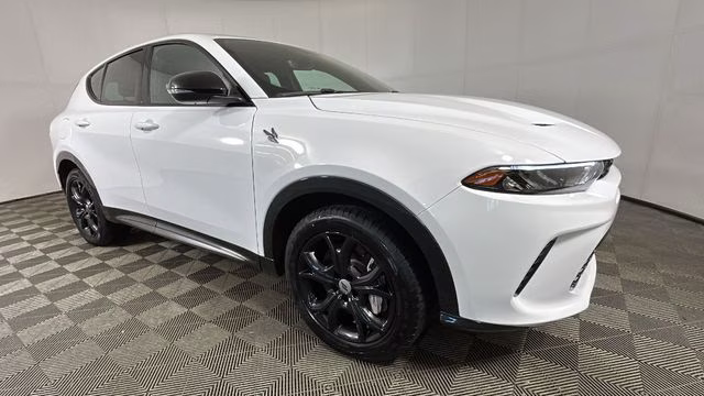 2024 Q Ball Dodge Hornet R/T AWD SUV