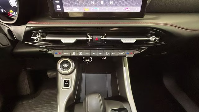 2024 Q Ball Dodge Hornet R/T AWD SUV