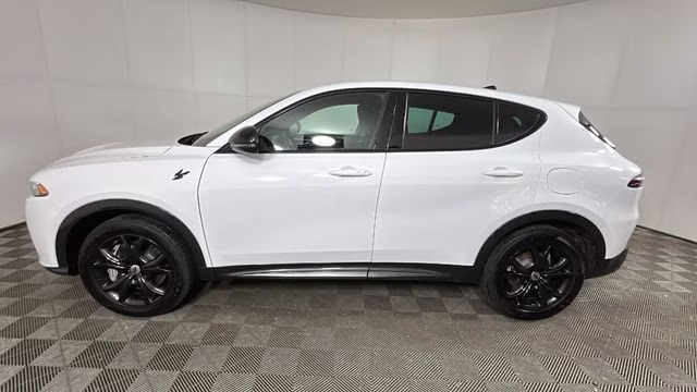2024 Q Ball Dodge Hornet R/T AWD SUV