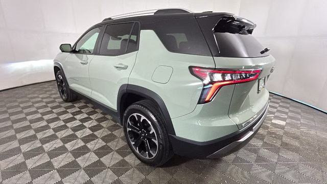 2025 Cacti Green Chevrolet Equinox LT AWD SUV