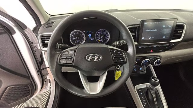 2020 Ceramic White Hyundai Venue SEL FWD SUV