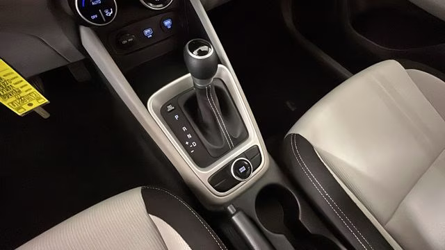 2020 Ceramic White Hyundai Venue SEL FWD SUV