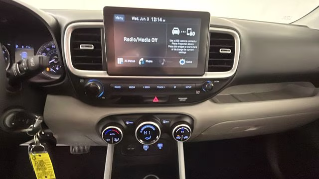 2020 Ceramic White Hyundai Venue SEL FWD SUV
