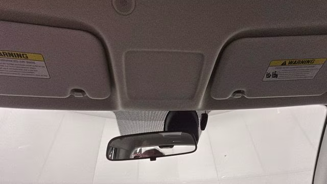 2020 Ceramic White Hyundai Venue SEL FWD SUV