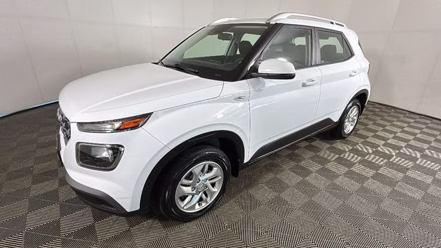 2020 Ceramic White Hyundai Venue SEL FWD SUV