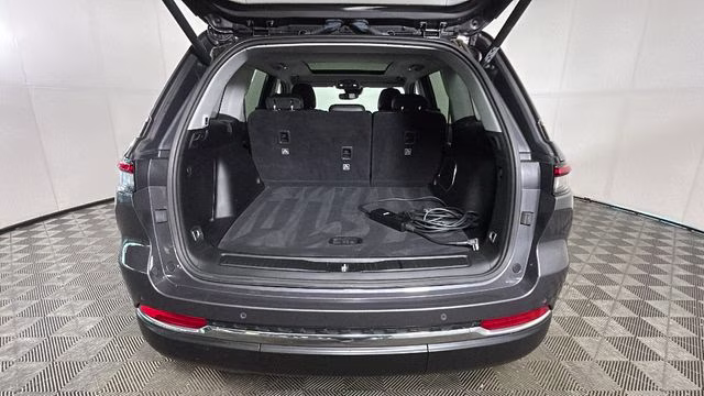2022 Baltic Gray Metallic Clearcoat Jeep Grand Cherokee 4xe 4X4 SUV