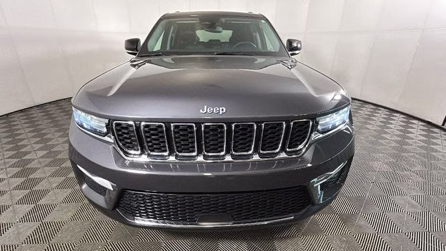 2022 Baltic Gray Metallic Clearcoat Jeep Grand Cherokee 4xe 4X4 SUV