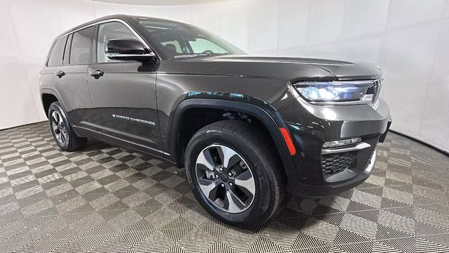 2023 Rocky Mountain Pearlcoat Jeep Grand Cherokee 4xe 4X4 SUV