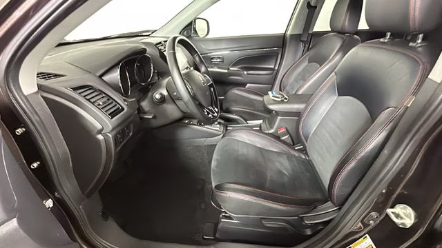 2024 Oak Brown Metallic Mitsubishi Outlander Sport 2.0 SE 4X4 SUV