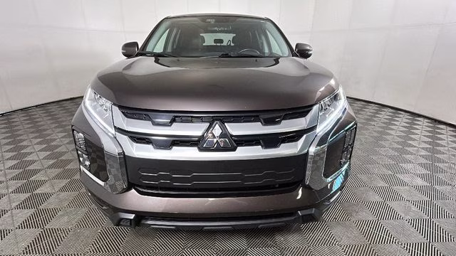 2024 Oak Brown Metallic Mitsubishi Outlander Sport 2.0 SE 4X4 SUV
