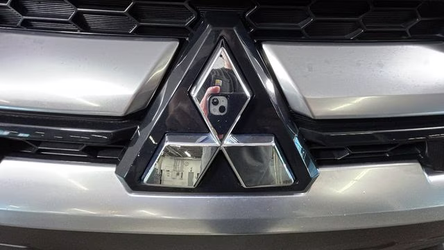 2024 Oak Brown Metallic Mitsubishi Outlander Sport 2.0 SE 4X4 SUV