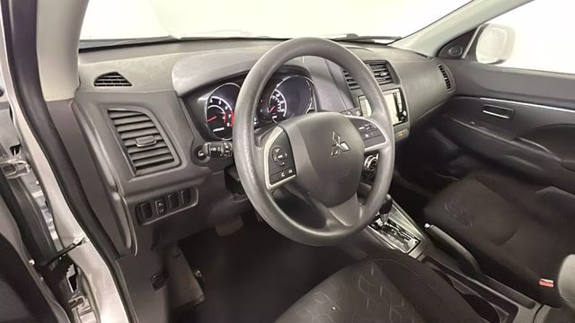 2022 Alloy Silver Metallic Mitsubishi Outlander Sport 2.0 ES 4X4 SUV
