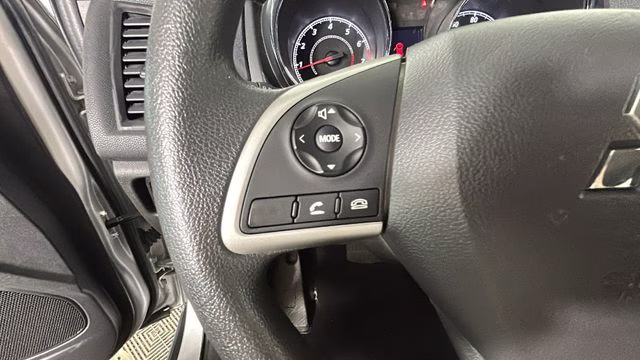 2022 Alloy Silver Metallic Mitsubishi Outlander Sport 2.0 ES 4X4 SUV