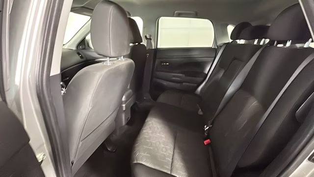 2022 Alloy Silver Metallic Mitsubishi Outlander Sport 2.0 ES 4X4 SUV