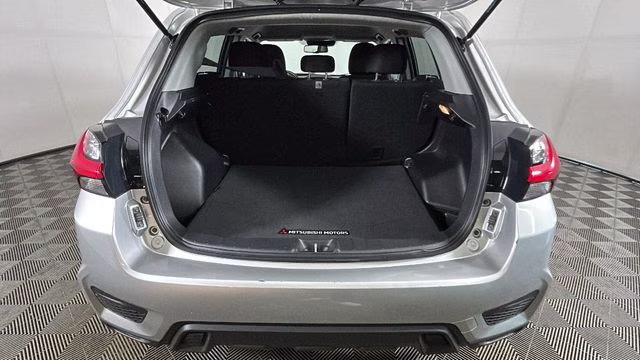 2022 Alloy Silver Metallic Mitsubishi Outlander Sport 2.0 ES 4X4 SUV