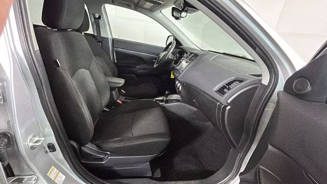 2022 Alloy Silver Metallic Mitsubishi Outlander Sport 2.0 ES 4X4 SUV
