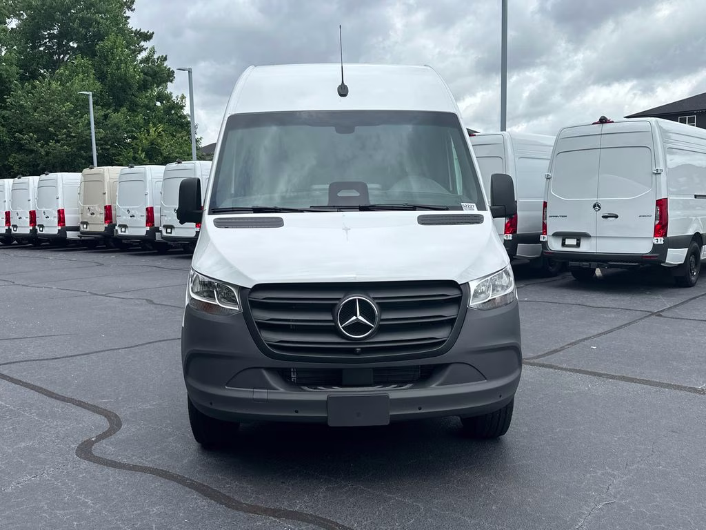 2026 Arctic Mercedes-Benz Sprinter 2500 Cargo 144 WB RWD Van