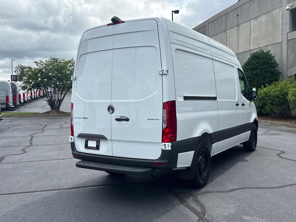2026 Arctic Mercedes-Benz Sprinter 2500 Cargo 144 WB RWD Van