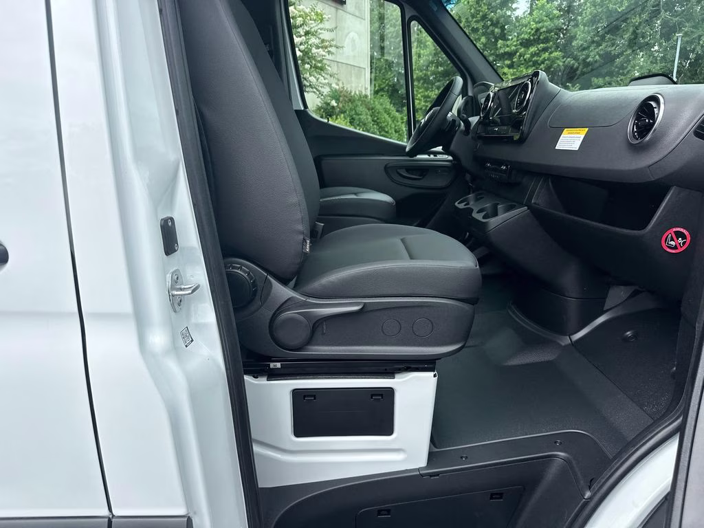 2026 Arctic Mercedes-Benz Sprinter 2500 Cargo 144 WB RWD Van