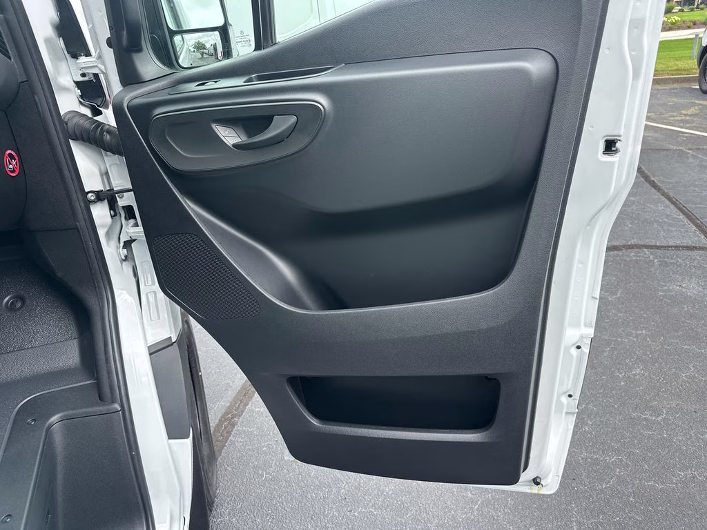 2026 Arctic Mercedes-Benz Sprinter 2500 Cargo 144 WB RWD Van