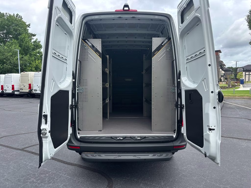 2026 Arctic Mercedes-Benz Sprinter 2500 Cargo 144 WB RWD Van