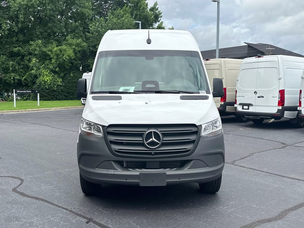 2026 Arctic Mercedes-Benz Sprinter 2500 Cargo 144 WB RWD Van