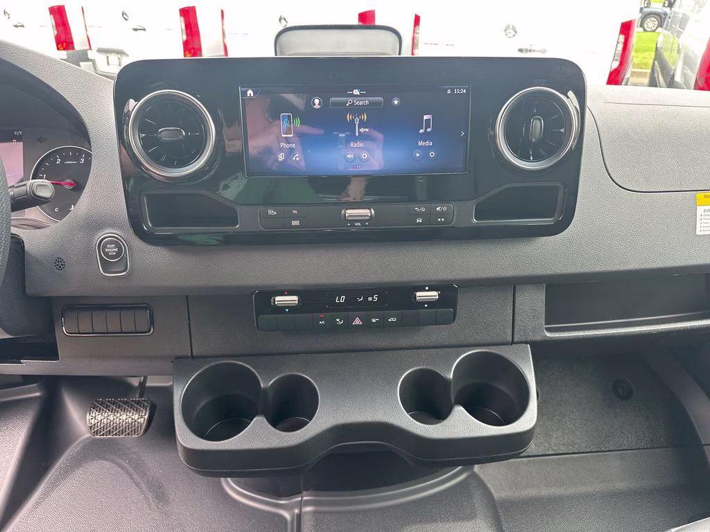 2026 Arctic Mercedes-Benz Sprinter 2500 Cargo 144 WB RWD Van