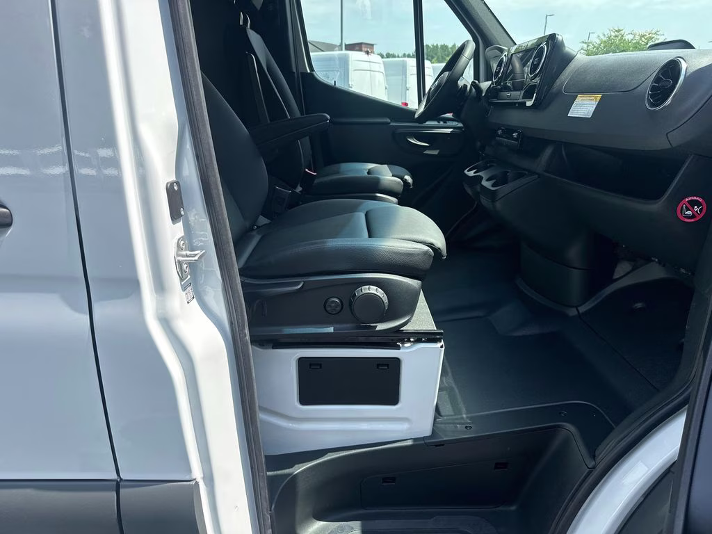 2026 Arctic Mercedes-Benz Sprinter 2500 Cargo 144 WB RWD Van