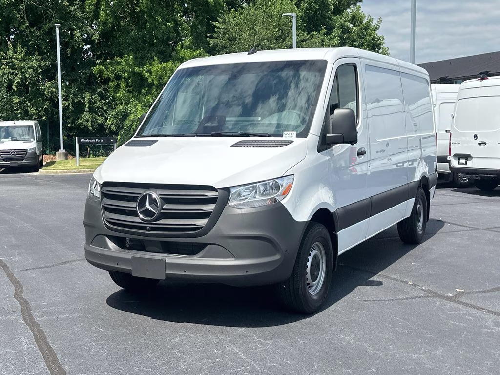 2026 Arctic Mercedes-Benz Sprinter 2500 Cargo 144 WB RWD Van