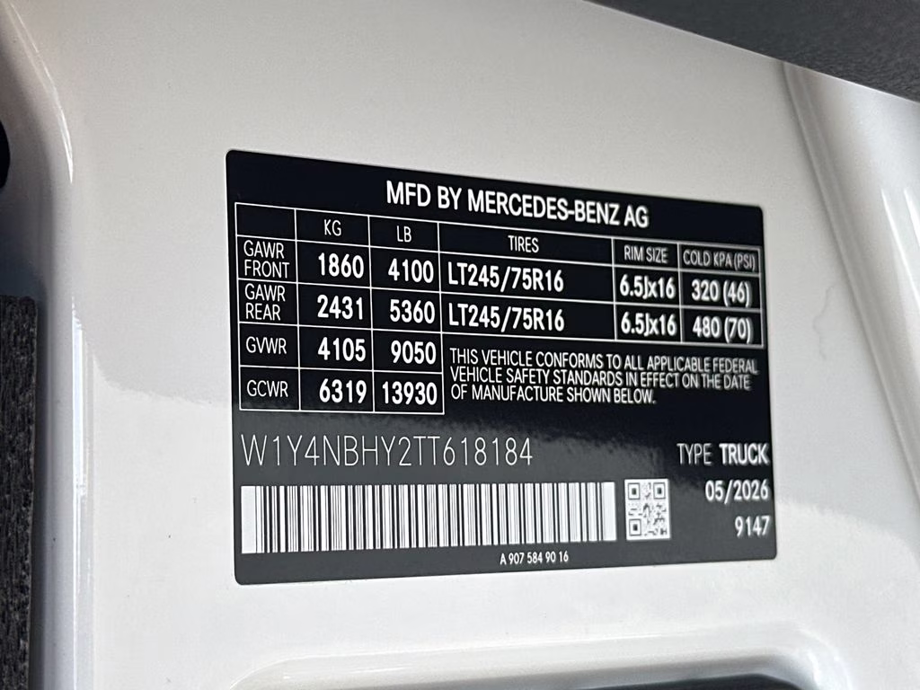2026 Arctic Mercedes-Benz Sprinter 2500 Cargo 144 WB RWD Van