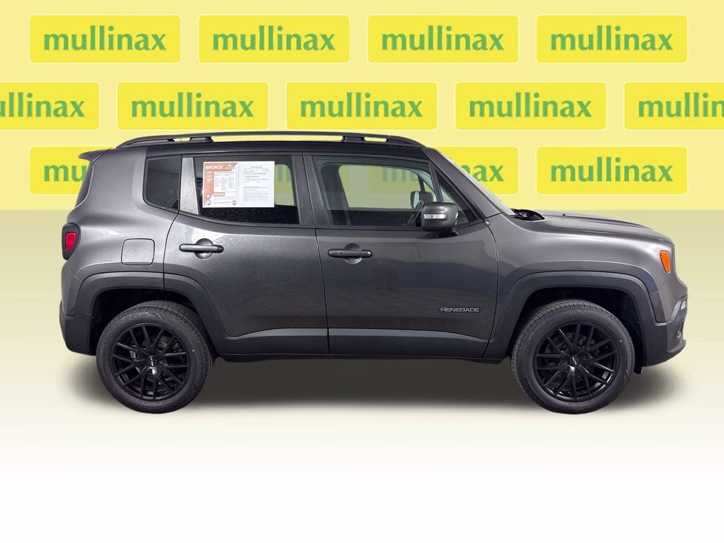 2016 Granite Crystal Metallic Clearcoat Jeep Renegade Latitude 4X4 SUV