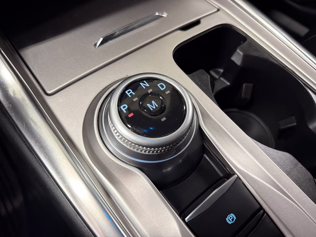 2020 Iconic Silver Metallic Ford Explorer Limited RWD SUV