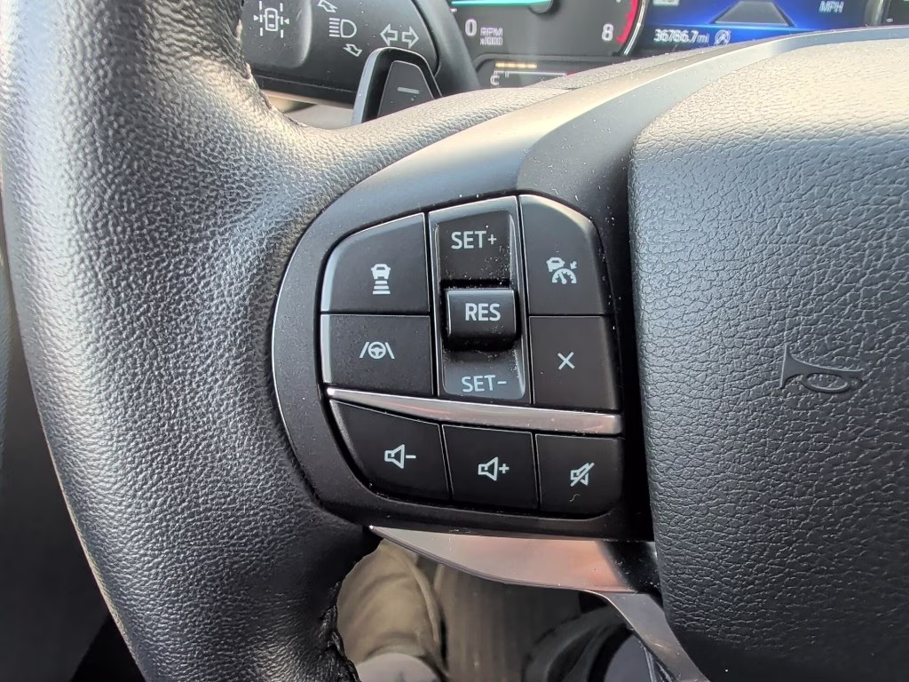 2020 Silver Ford Explorer Limited RWD SUV