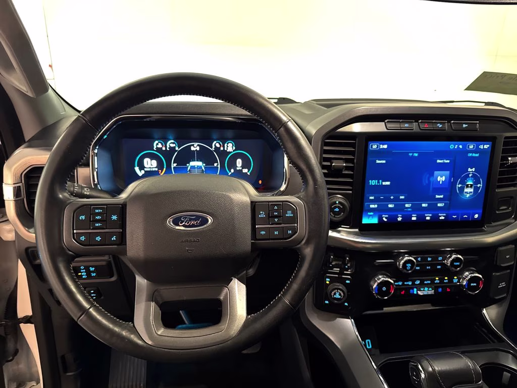 2022 White Metallic Ford F-150 Lariat 4X4 Truck