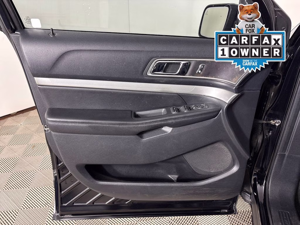 2016 Shadow Black Ford Explorer XLT FWD SUV