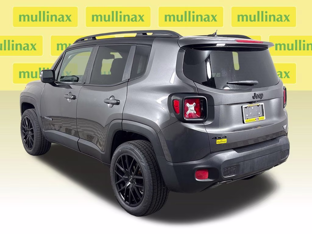 2016 Granite Crystal Metallic Clearcoat Jeep Renegade Latitude 4X4 SUV