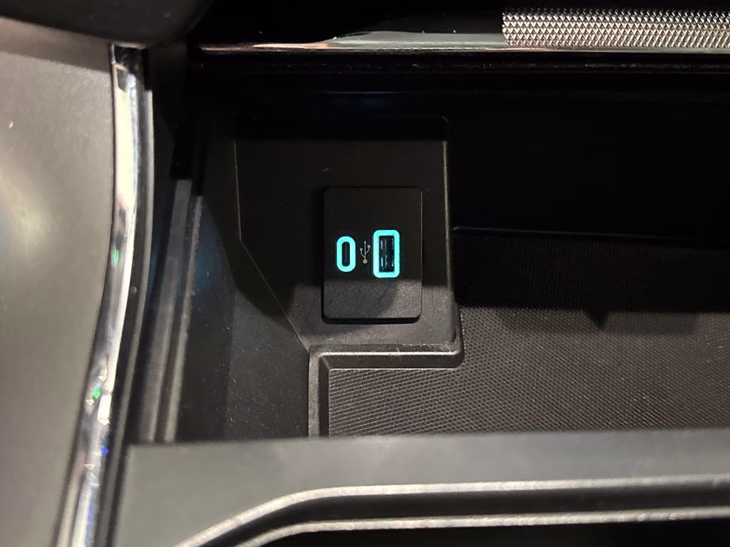 2022 White Metallic Ford F-150 Lariat 4X4 Truck