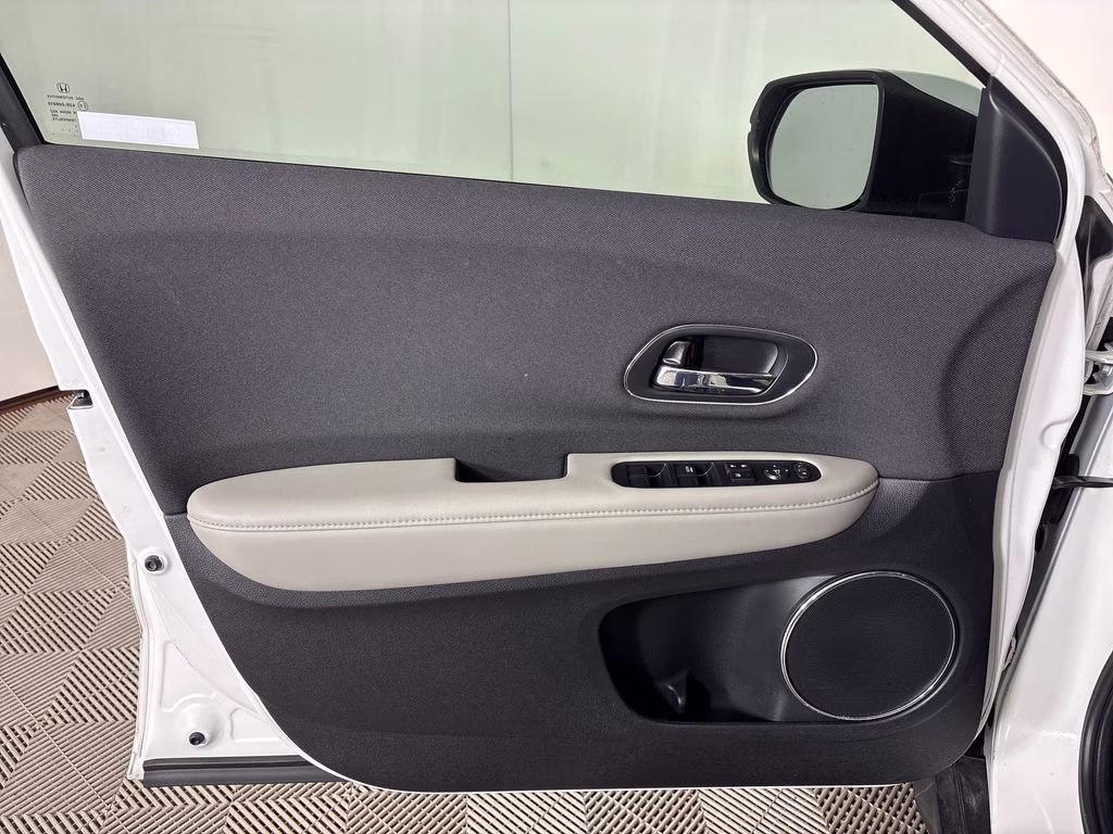 2022 Platinum White Pearl Honda HR-V EX FWD SUV