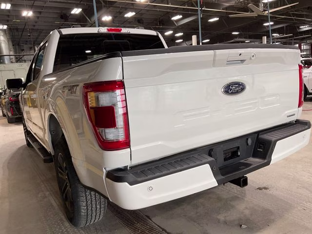 2023 Star White Metallic Tri-Coat Ford F-150 Lariat 4X4 Truck