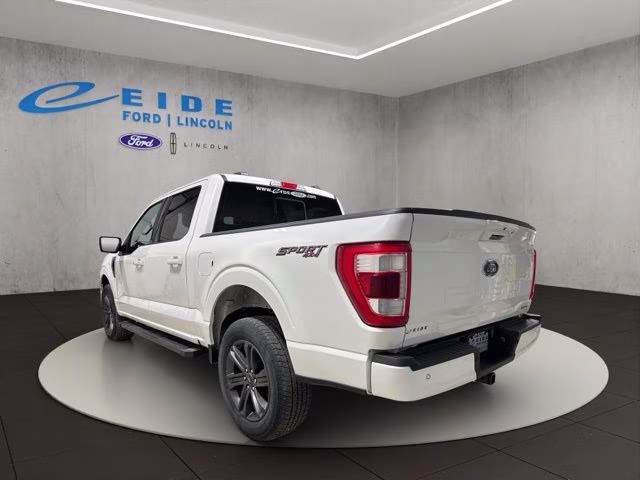 2023 Star White Metallic Tri-Coat Ford F-150 Lariat 4X4 Truck