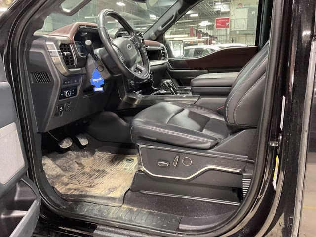 2023 Agate Black Metallic Ford F-150 Lariat 4X4 Truck