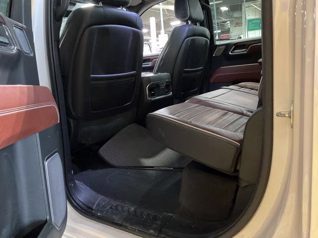 2023 White Frost Tricoat GMC Sierra 1500 Denali Ultimate 4X4 Truck